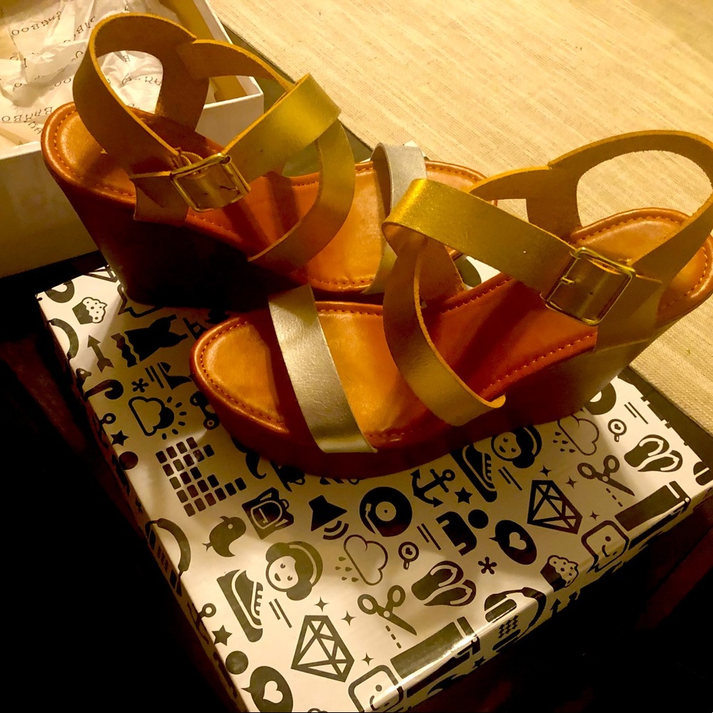 Silver/gold wedges